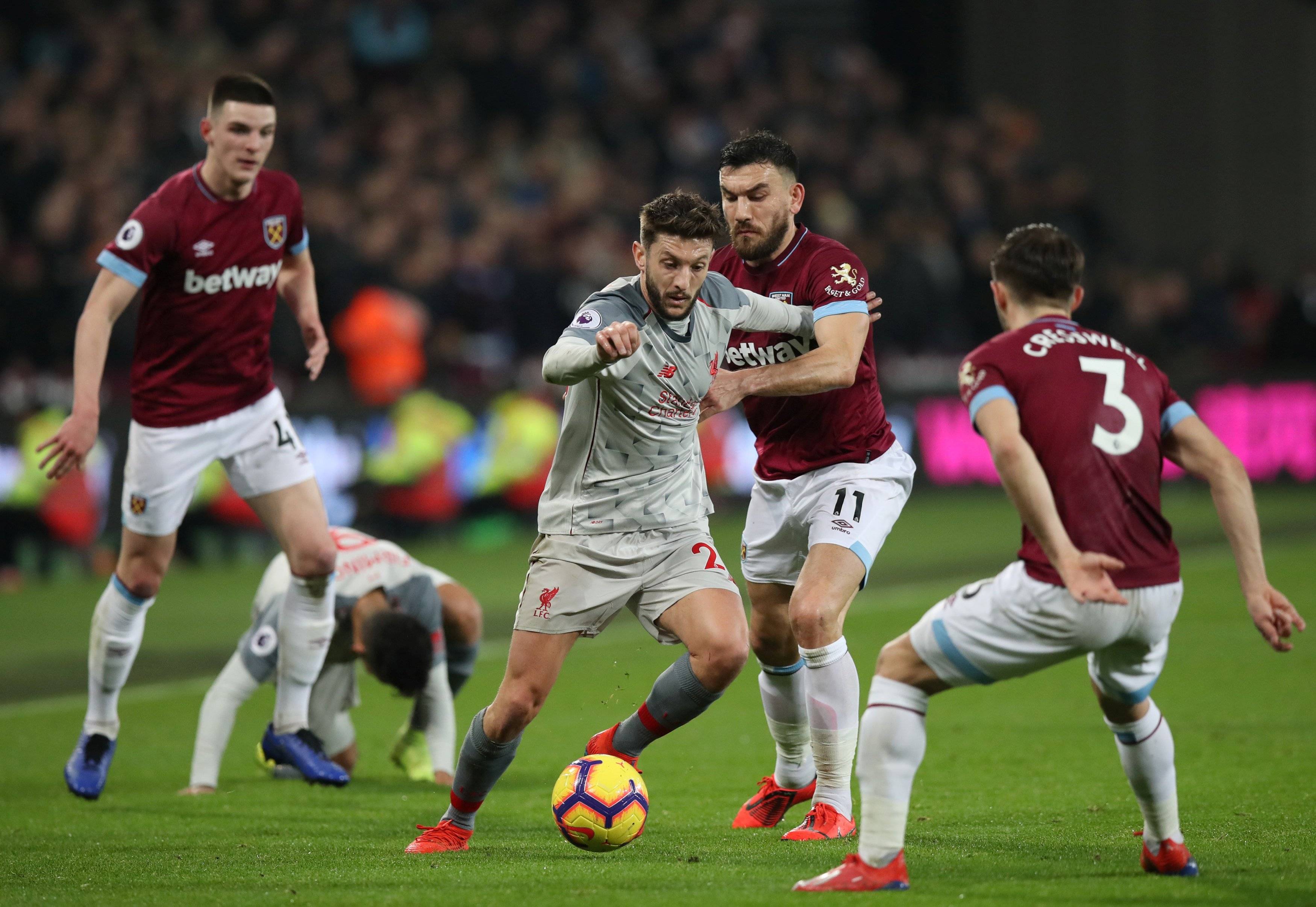 蜂鸟电竞APP- 阿斯顿维拉国际比赛日迎来里程碑比利亚雷亚尔回应争议，媒体一致点评：赛后西汉姆调整名单以备CBA常规赛